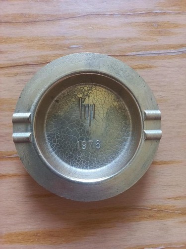 Cendrier laiton lip 1976 - ,